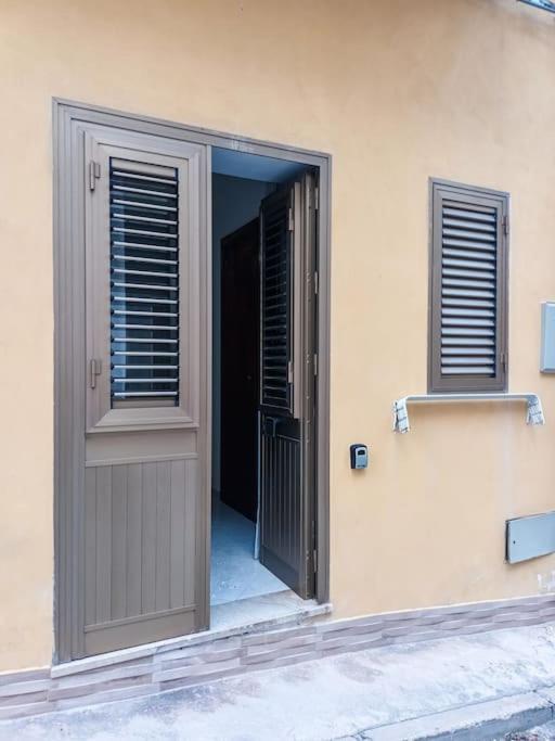 Confortevole Appartamentino Castellammare del Golfo Exterior foto
